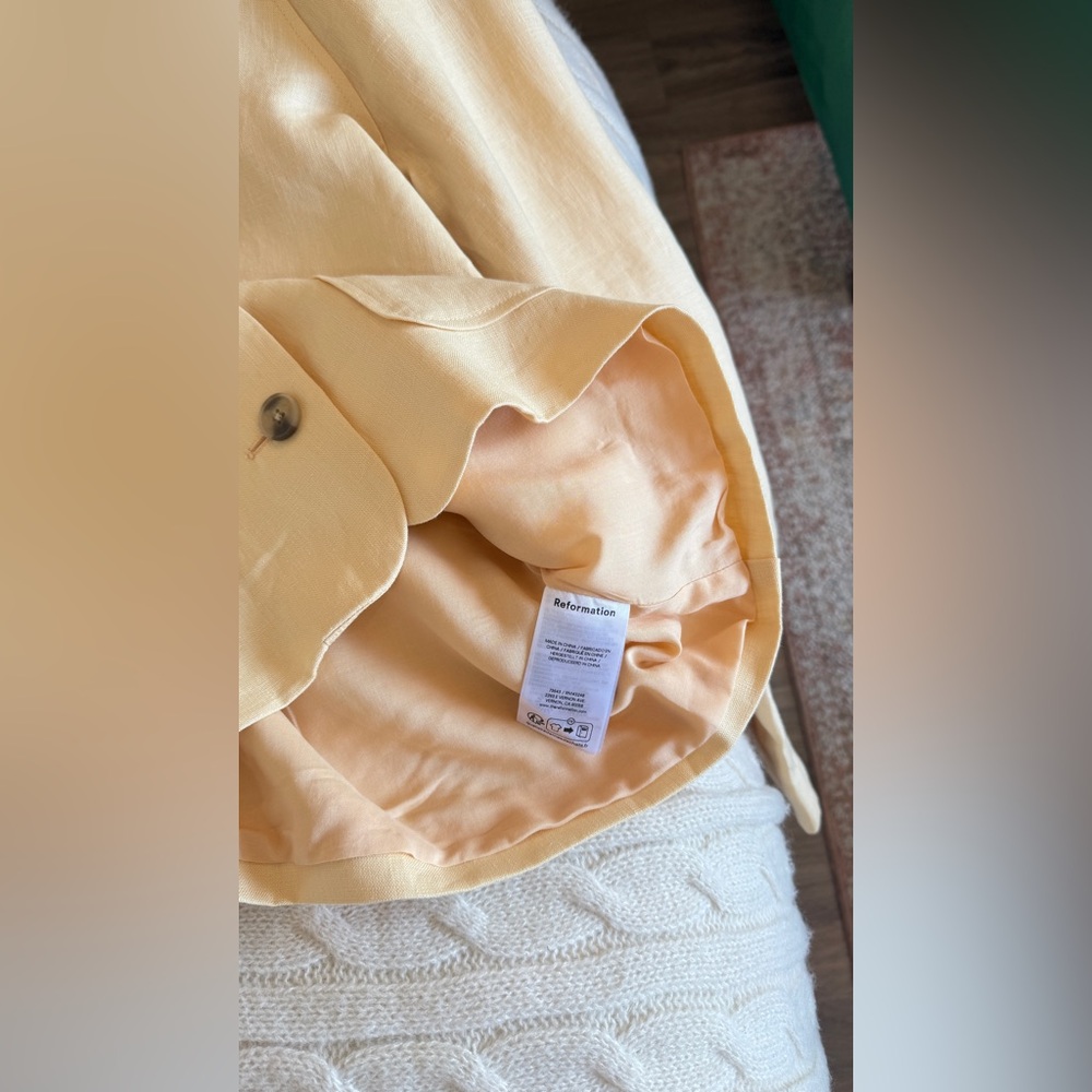 Reformation Lila Linen Jacket In Parmesan, brand new without tags, never worn. - Picture 12 of 14